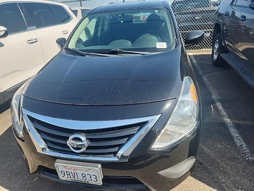 Super Black Metallic 2019 Nissan Versa 1.6 SV