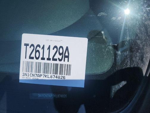 Super Black Metallic 2019 Nissan Versa 1.6 SV