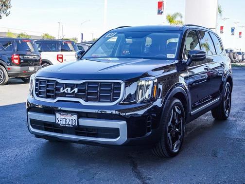 2023 Kia Telluride S