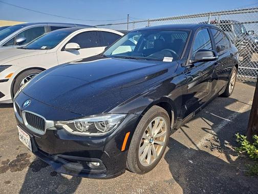 Black Sapphire Metallic 2018 BMW 320 i