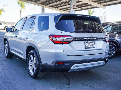 2023 Honda Pilot EX-L 7-Passenger