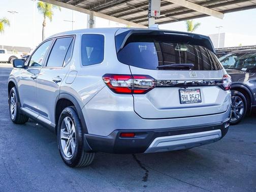 2023 Honda Pilot EX-L 7-Passenger