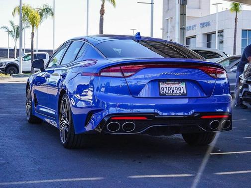 2022 Kia Stinger GT1