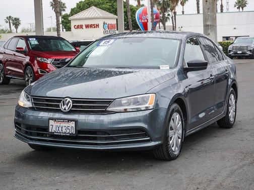 Platinum Gray Metallic 2015 Volkswagen Jetta 2.0L S