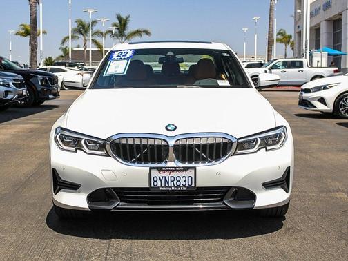 2022 BMW 330 i