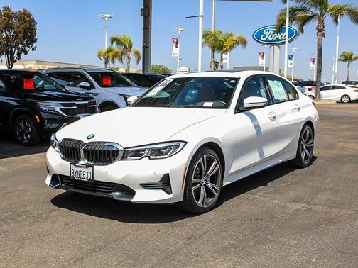 2022 BMW 330 i