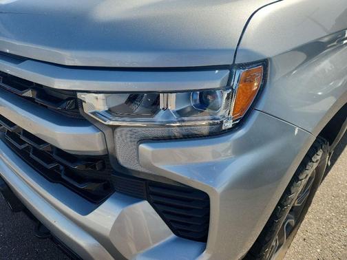Silver Ice Metallic 2022 Chevrolet Silverado 1500 RST
