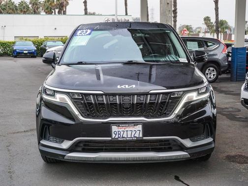 2023 Kia Carnival LX Seat Package