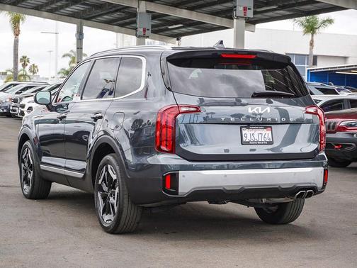 Gravity Gray 2024 Kia Telluride S