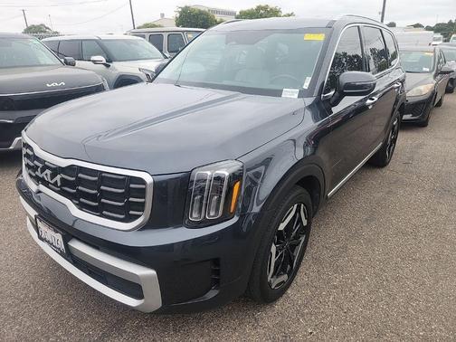 Gravity Gray 2024 Kia Telluride S