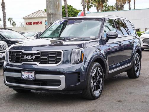 Gravity Gray 2024 Kia Telluride S