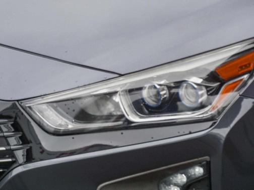 2019 Hyundai IONIQ Plug-In Hybrid Base