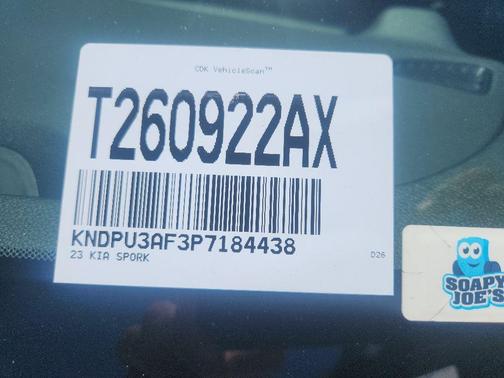 Snow White Pearl 2023 Kia Sportage LX