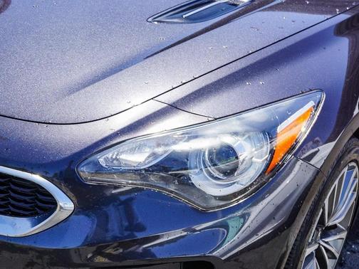 2019 Kia Stinger Base