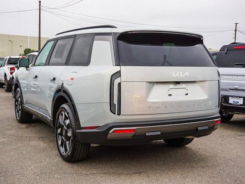 2027 Kia Telluride S