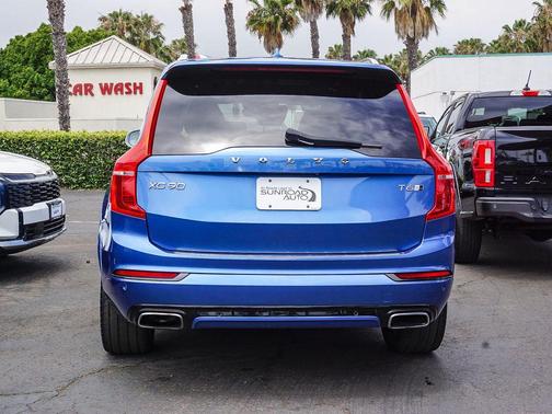 Blue Metallic 2018 Volvo XC90 T6 R-Design