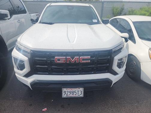 Summit White 2023 GMC Canyon Elevation