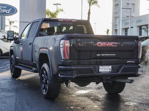 2024 GMC Sierra 2500 AT4