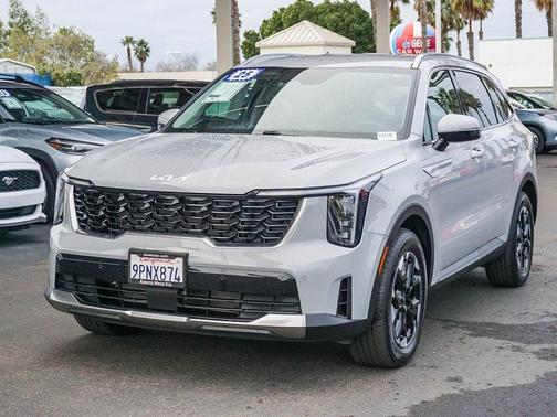 2025 Kia Sorento S
