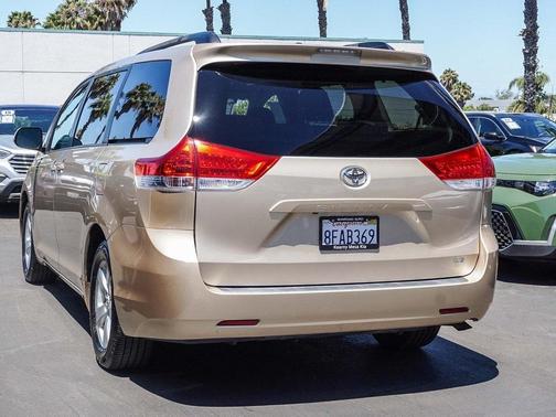 2014 Toyota Sienna LE