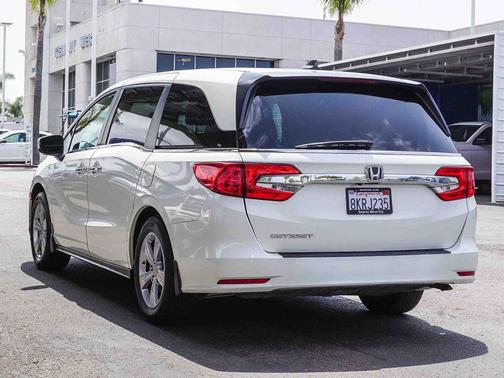 White 2019 Honda Odyssey EX-L