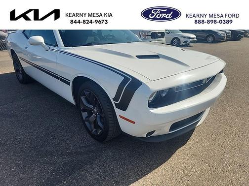 2017 Dodge Challenger SXT