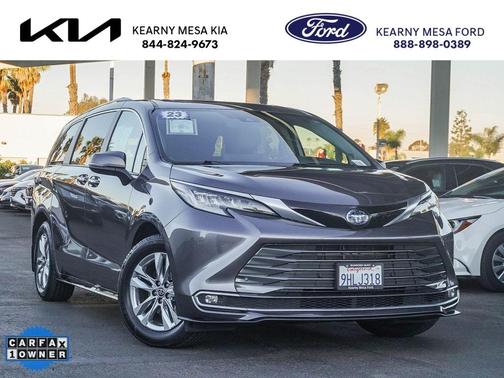 2023 Toyota Sienna Limited