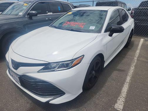 Super White 2019 Toyota Camry LE