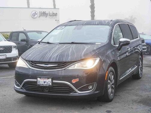 2019 Chrysler Pacifica Hybrid Limited