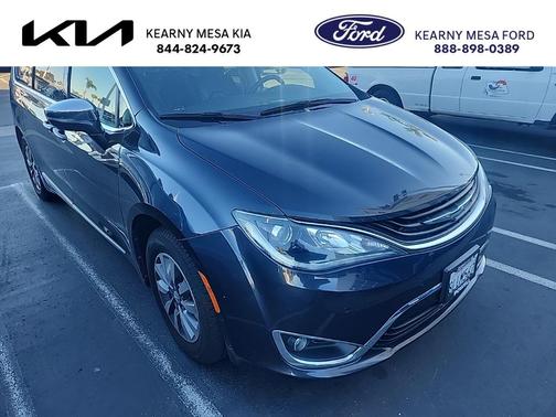 2019 Chrysler Pacifica Hybrid Limited