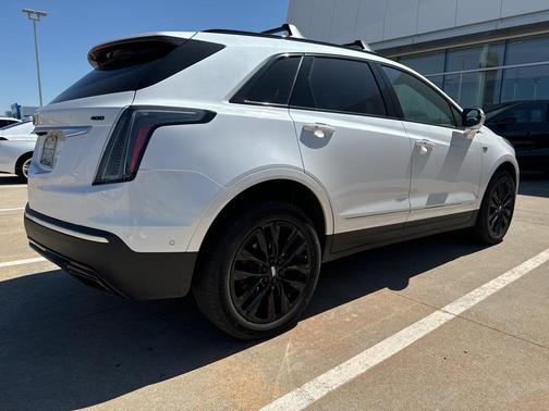 2023 Cadillac XT5 Sport