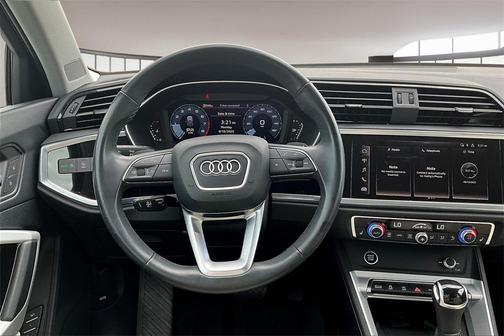 2023 Audi Q3 45 S line Premium