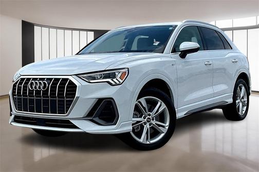 2023 Audi Q3 45 S line Premium