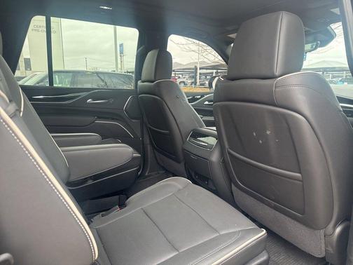 2024 Cadillac Escalade Sport