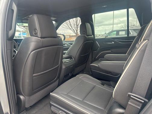 2024 Cadillac Escalade Sport