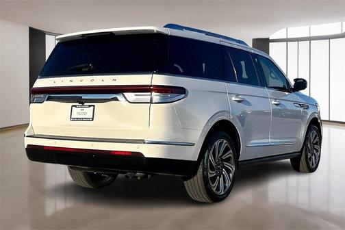 2022 Lincoln Navigator Reserve