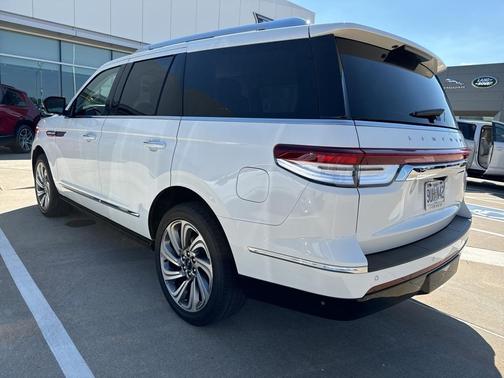 2022 Lincoln Navigator Reserve
