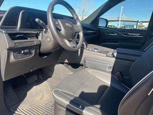 2024 Cadillac Escalade Sport