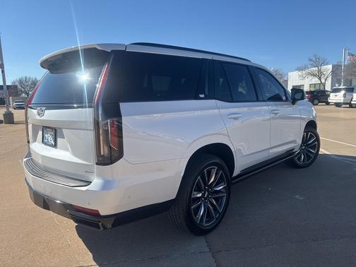 2024 Cadillac Escalade Sport