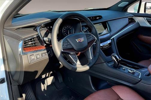 2025 Cadillac XT5 Premium Luxury