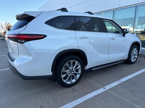 2021 Toyota Highlander Hybrid Limited