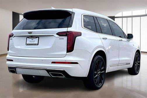 2022 Cadillac XT6 Premium Luxury FWD