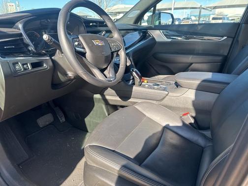 2025 Cadillac XT6 Premium Luxury AWD