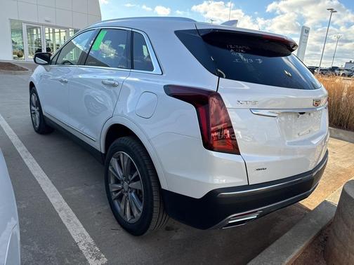 2025 Cadillac XT5 Premium Luxury