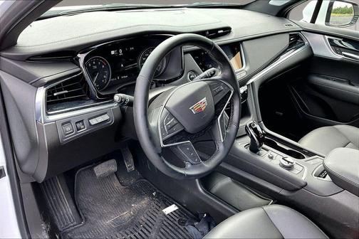 Crystal White Tri-Coat 2026 Cadillac XT5 Premium Luxury