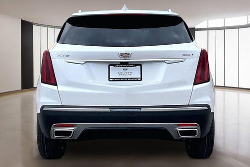 Crystal White Tri-Coat 2026 Cadillac XT5 Premium Luxury