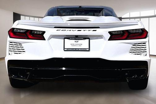 Arctic White 2026 Chevrolet Corvette Stingray w/3LT