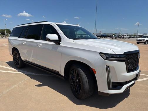 Crystal White Tri-Coat 2023 Cadillac Escalade ESV Sport Platinum
