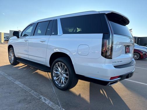 2024 Cadillac Escalade ESV Premium Luxury