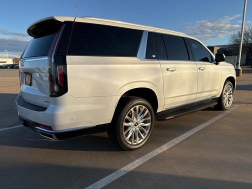 2024 Cadillac Escalade ESV Premium Luxury